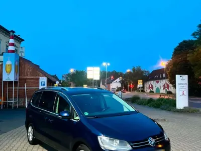 Gebraucht VW Sharan 140 PS (102 kW) 2012 Blau Van / Kleinbus