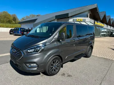 Gebraucht Ford Tourneo Titanium 170 PS (125 kW) 2019 Grau Van / Kleinbus
