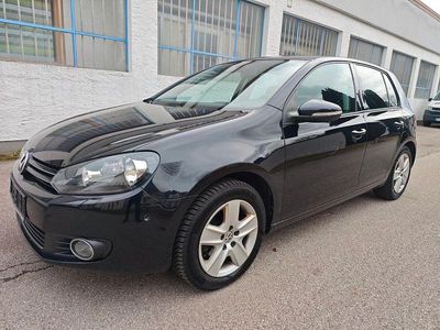 Gebraucht VW Golf VI Team 105 PS (77 kW) 2010 Schwarz Kleinwagen