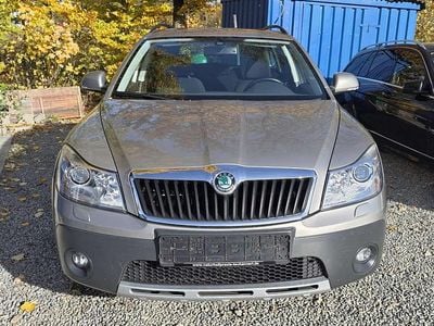 Cappuccinobeige metallic Gebraucht 2009 Skoda Octavia Scout Scout 4x4 Kombi | 5.500 € (Superpreis)