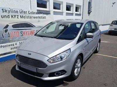 Gebraucht Ford S-MAX Business Edition 160 PS (117 kW) 2018 Silber Van / Kleinbus
