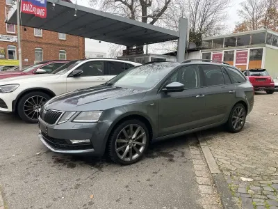 Gebraucht Skoda Octavia Clever 179 PS (131 kW) 2018 Quarzgrau metallic Kombi