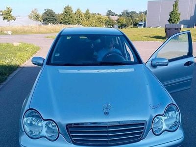 Mercedes C180