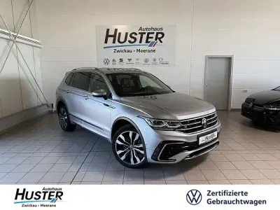 Gebraucht VW Tiguan Allspace R-line 245 PS (180 kW) 2023 Pyritsilber metallic 7379 (metallic) SUV