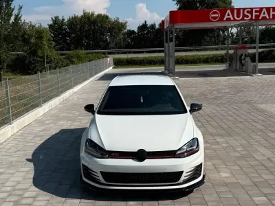 Gebraucht VW Golf VII GTI 230 PS (169 kW) 2014 Weiß Kleinwagen
