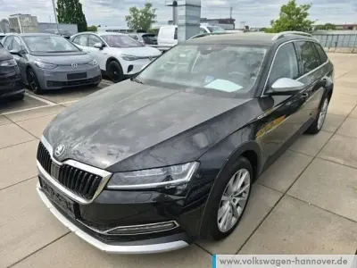 Używany Skoda Superb 200 KM (147 kW) 2023 Czarny Kombi