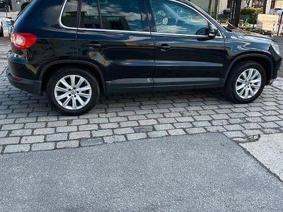 Gebraucht VW Tiguan Sportline 140 PS (102 kW) 2010 Schwarz SUV