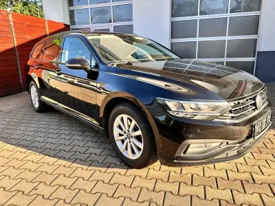 Używany VW Passat Conceptline 150 KM (110 kW) 2023 Czarny Kombi