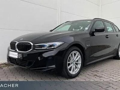 Gebraucht BMW 330e Sport Line 292 PS (214 kW) 2022 Schwarz Limousine