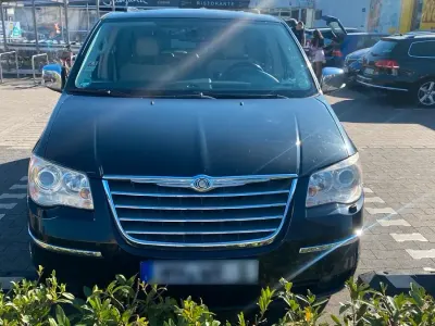 Gebraucht Chrysler Grand Voyager 170 PS (125 kW) 2009 Schwarz Van / Kleinbus
