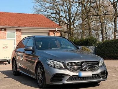 Gebraucht Mercedes C220 AMG line 194 PS (142 kW) 2019 Grau Kombi