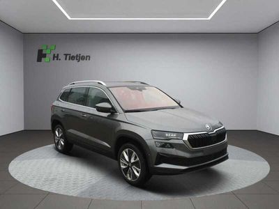 Grau Gebraucht 2024 Skoda Karoq Style SUV | 33.490 € (Etwas zu teuer)