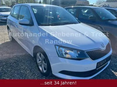 Gebraucht Skoda Fabia Ambition 75 PS (55 kW) 2017 Weiß Limousine