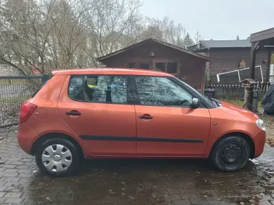 Gebraucht Skoda Fabia Classic 60 PS (44 kW) 2008 Orange Limousine