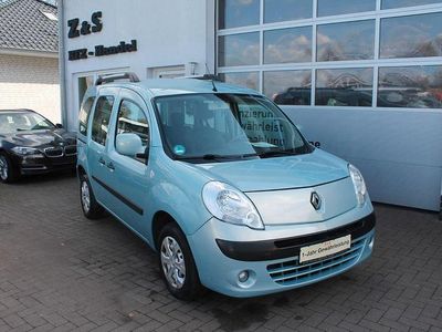 Gebraucht Renault Kangoo Happy Family 106 PS (77 kW) 2011 Grün Van / Kleinbus