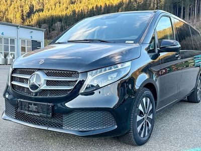 Gebraucht Mercedes V250 190 PS (139 kW) 2024 Schwarz Van / Kleinbus