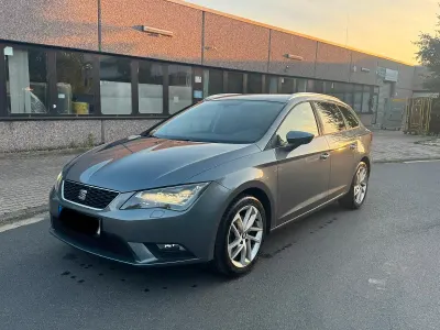 Gebraucht Seat Leon ST Style 150 PS (110 kW) 2015 Grau Kombi