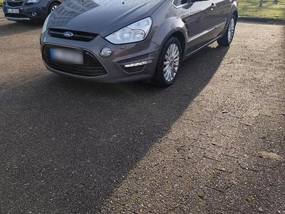Gebraucht Ford S-MAX S 163 PS (119 kW) 2012 Braun Van / Kleinbus