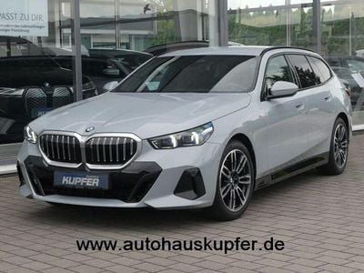 Gebraucht BMW 520 Performance 197 PS (144 kW) 2024 Brooklyngrau Kombi