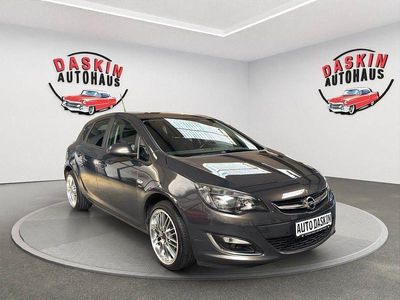 Gebraucht Opel Astra Active 140 PS (102 kW) 2013 Grau Limousine