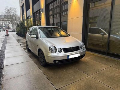 Gebraucht VW Polo Highline 101 PS (74 kW) 2002 Silber Limousine