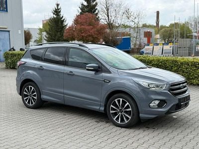 Usata Ford Kuga ST-Line 150 CV (110 kW) 2019 Grigio SUV