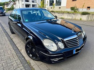 Mercedes E280