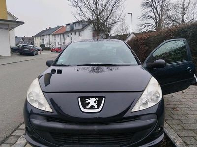 Gebraucht Peugeot 206+ 60 PS (44 kW) 2010 Grau Kleinwagen