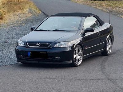 Gebraucht Opel Astra Cabriolet 105 PS (77 kW) 2004 Schwarz Cabrio