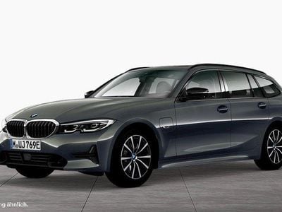Gebraucht BMW 330e Sport Line 292 PS (214 kW) 2022 Grau Kombi