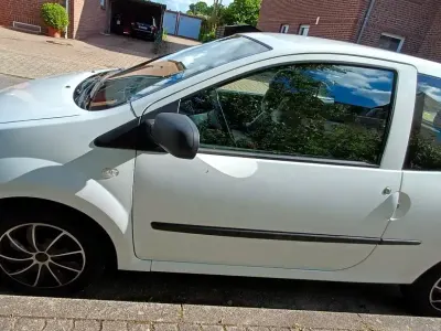 Gebraucht Renault Twingo 75 PS (55 kW) 2013 Weiß Kleinwagen