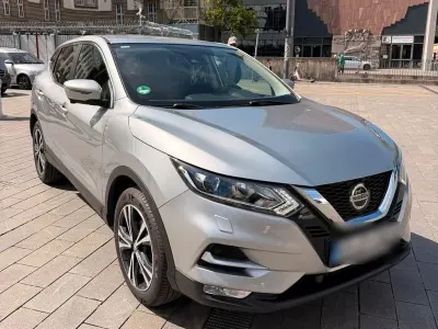 Gebraucht Nissan Qashqai 360º 140 PS (102 kW) 2019 Silber SUV