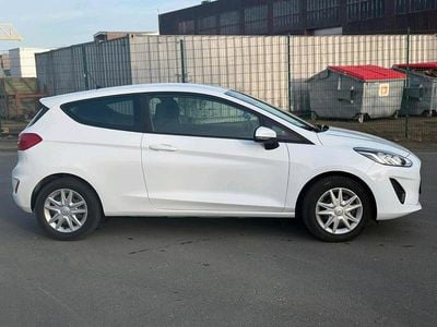 Second-hand Ford Fiesta 70 CP (51 kW) 2019 Alb Hatchback