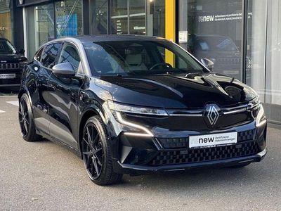 Black pearlschwarz, dach in dol (metallic) Gebraucht 2023 Renault Mégane Iconic Limousine | 33.400 € (Teuer)