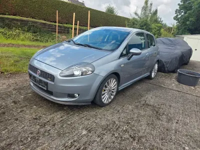 Gebraucht Fiat Grande Punto Sport 120 PS (88 kW) 2009 Grau Kleinwagen