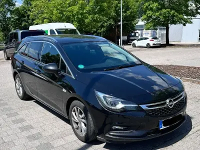 Usata Opel Astra Innovation 136 CV (100 kW) 2016 Nero Station wagon
