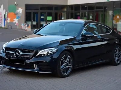 Gebraucht Mercedes C200 AMG line 184 PS (135 kW) 2018 Schwarz Coupé