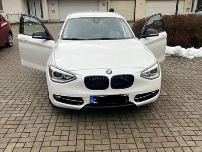 Gebraucht BMW 118 Sport Line 143 PS (105 kW) 2014 Weiß Kleinwagen