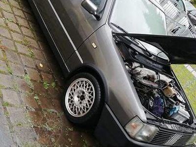 Usado Fiat Uno 105 HP (77 kW) 1987 Cinzento Citadino