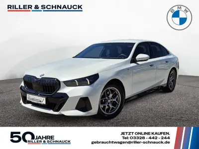 Gebraucht BMW 520 M Sport 208 PS (152 kW) 2024 Weiß Limousine