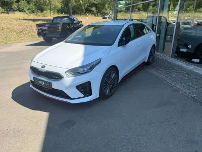 Gebraucht Kia ProCeed GT GT 204 PS (150 kW) 2021 (hw2) deluxeweiss met. Kleinwagen