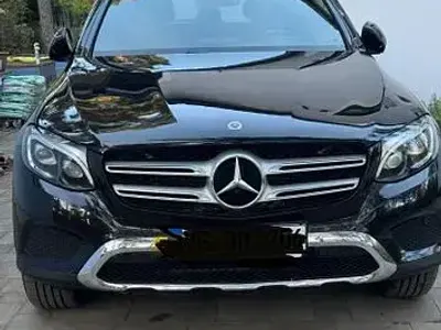 Używany Mercedes GLC350 320 KM (235 kW) 2017 Czarny SUV