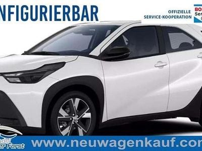 Nuova Toyota Aygo X Active 116 CV (85 kW) 2026 Wählbar SUV