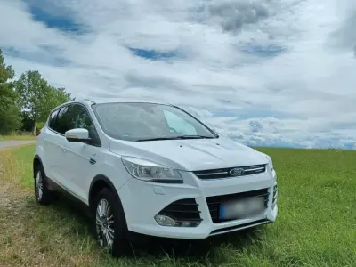 Gebraucht Ford Kuga 163 PS (119 kW) 2014 Weiß SUV