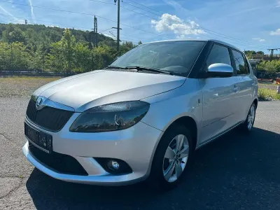 Gebraucht Skoda Fabia Ambition 86 PS (63 kW) 2014 Silber Kleinwagen