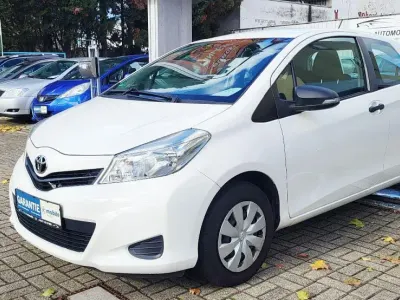 Brugt Toyota Yaris Basis 69 HK (50 kW) 2012 Hvid Hatchback