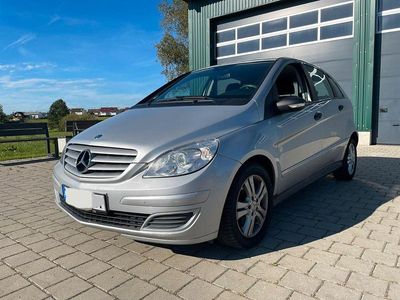 Mercedes B180