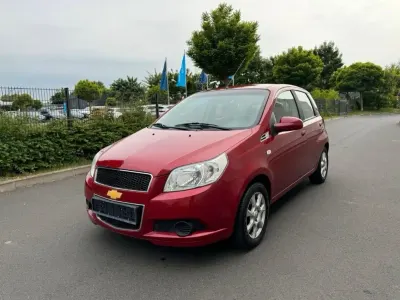 Gebraucht Chevrolet Aveo 85 PS (62 kW) 2009 Rot Kleinwagen