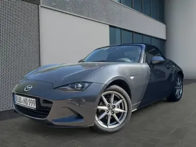 Neu Mazda MX5 Exclusive-Line 132 PS (97 kW) 2025 Machine gray Cabrio