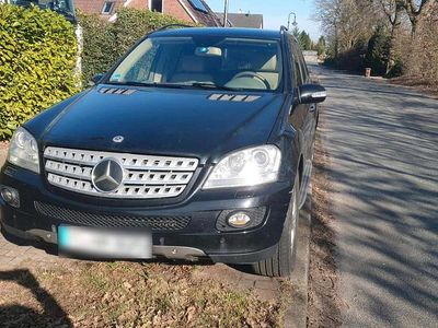 Gebraucht Mercedes ML320 204 PS (150 kW) 2006 Schwarz SUV